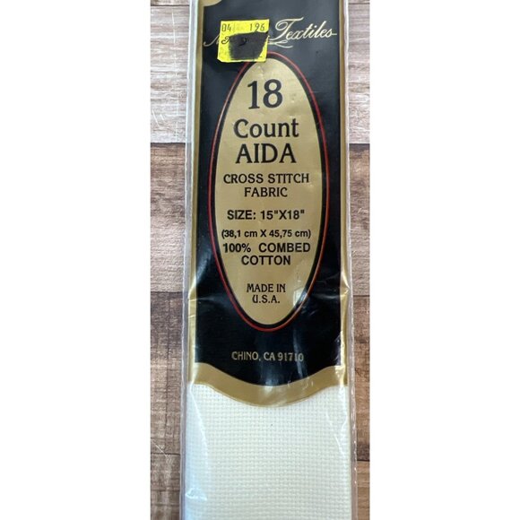 18 Count Aida Cross Stitch Fabric By Textiles USA Made White Cotton 15x18 Inches - Picture 2 of 2